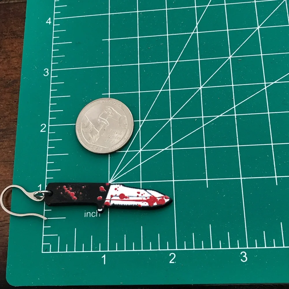 🆕 Blood Bag Type B and Bloody Knife - Picture 3 of 4
